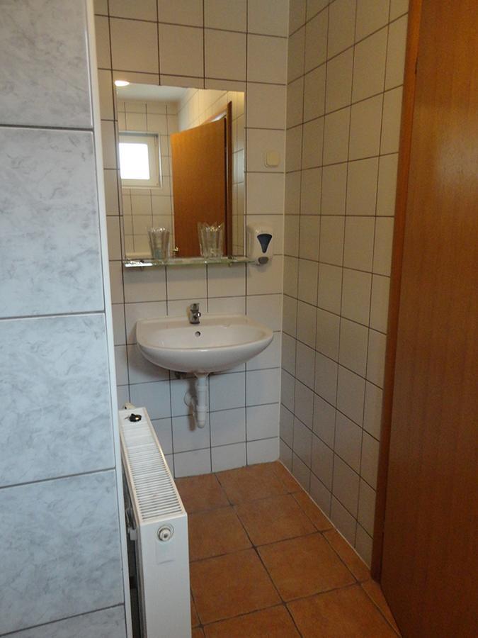 Bed and Breakfast Prenociste "Magnus" Slavonski Brod Esterno foto