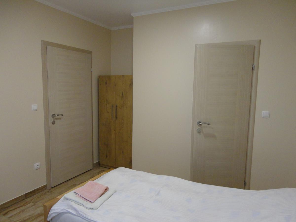 Bed and Breakfast Prenociste "Magnus" Slavonski Brod Esterno foto