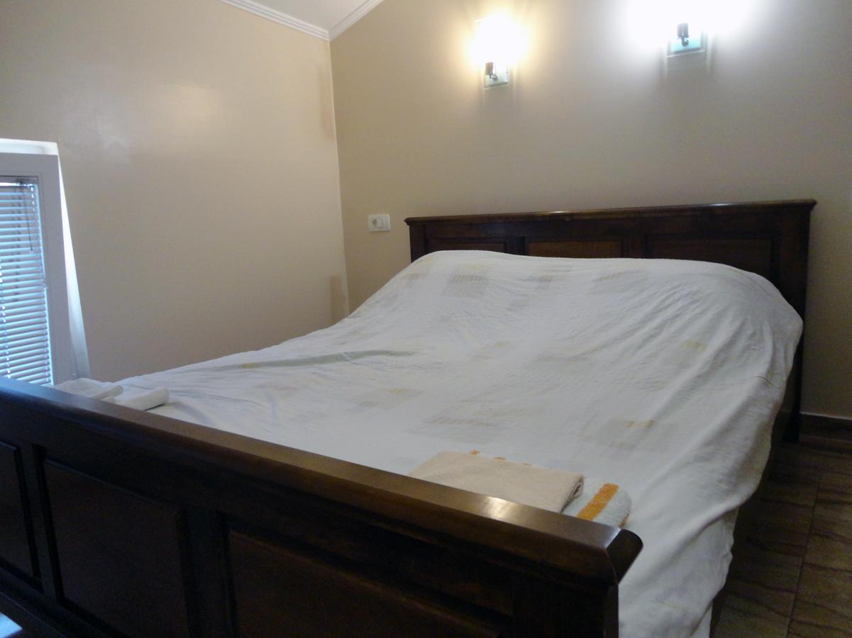 Bed and Breakfast Prenociste "Magnus" Slavonski Brod Esterno foto