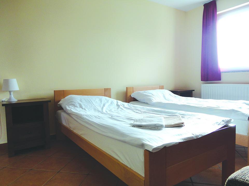Bed and Breakfast Prenociste "Magnus" Slavonski Brod Esterno foto