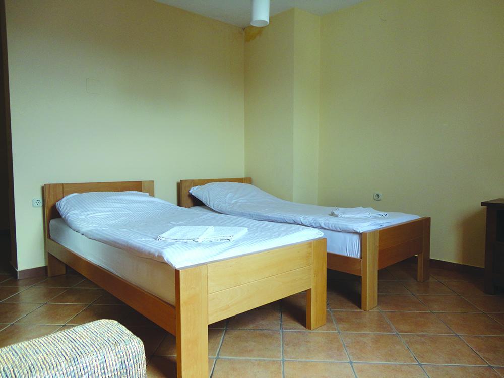 Bed and Breakfast Prenociste "Magnus" Slavonski Brod Esterno foto
