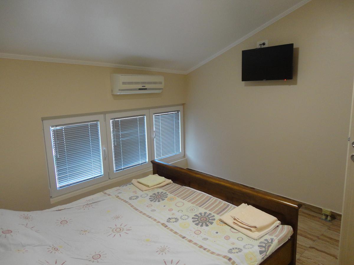 Bed and Breakfast Prenociste "Magnus" Slavonski Brod Esterno foto